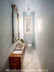 Làm sao phòng tắm hẹp ấn tượng hơn ?